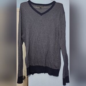 Banana Republic Factory - Lightweight Long-Sleeved Men's Sweater - Medium